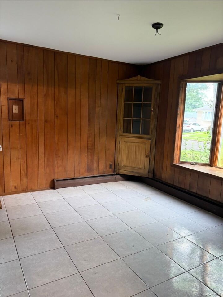 Property Photo:  1 Cherokee Street  NY 11758 