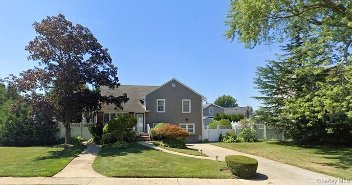 Property Photo: 948 Simon Place NY 11793