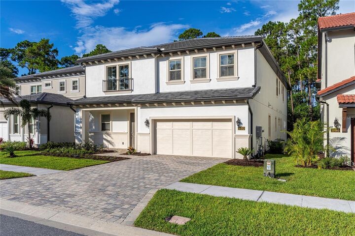 Property Photo: 10152 Royal Island Court FL 32836