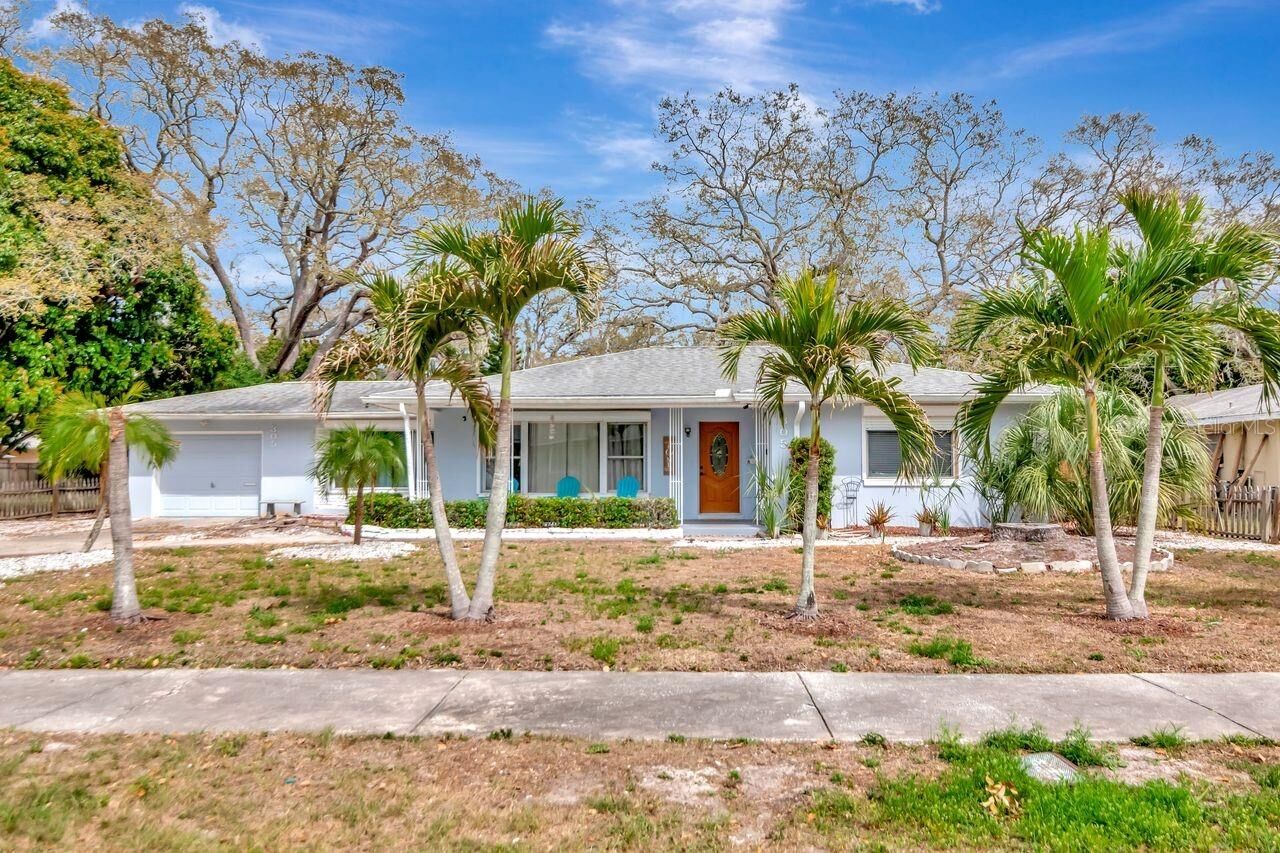 Property Photo:  305 Baker Avenue  FL 33755 