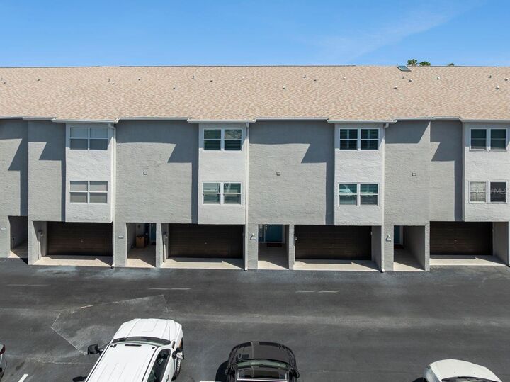 Property Photo:  521 Pinellas Bayway S 105  FL 33715 