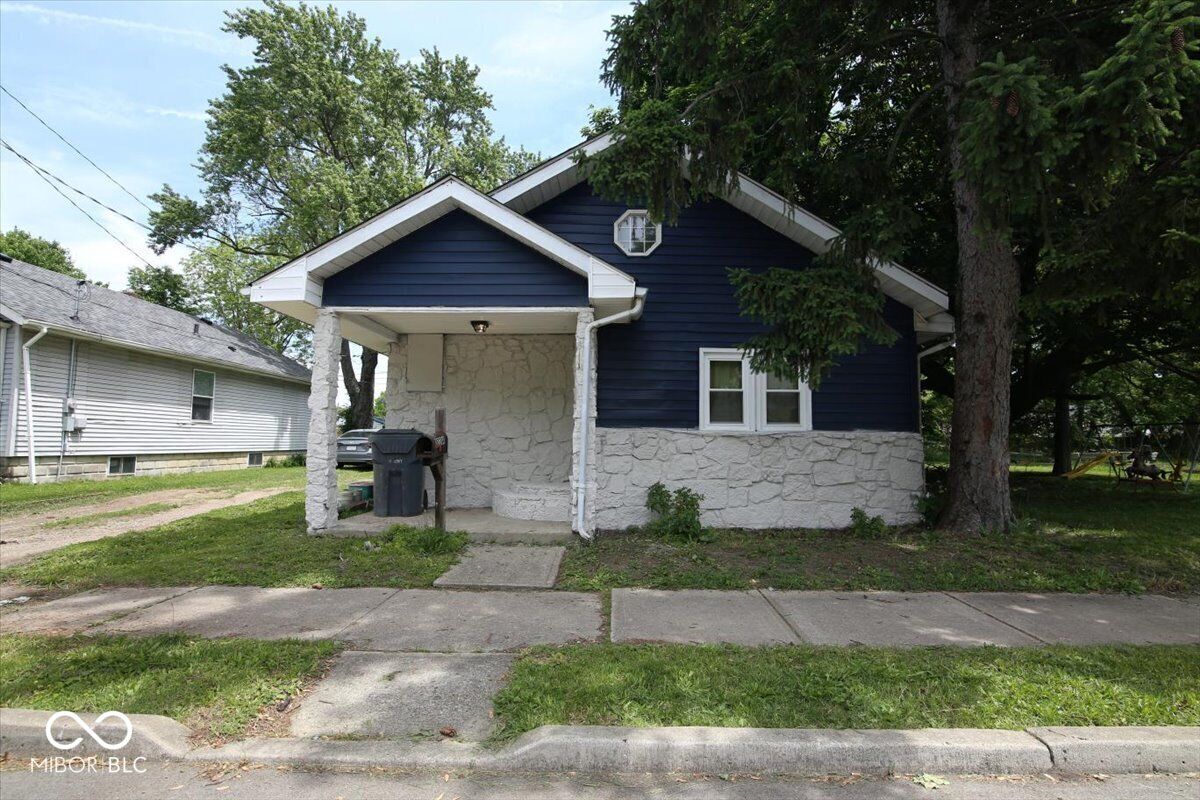 Property Photo: 1732 Noble Street IN 46016