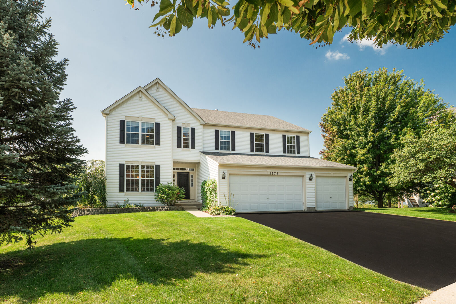 Property Photo:  1777 Napa Suwe Court  IL 60084 