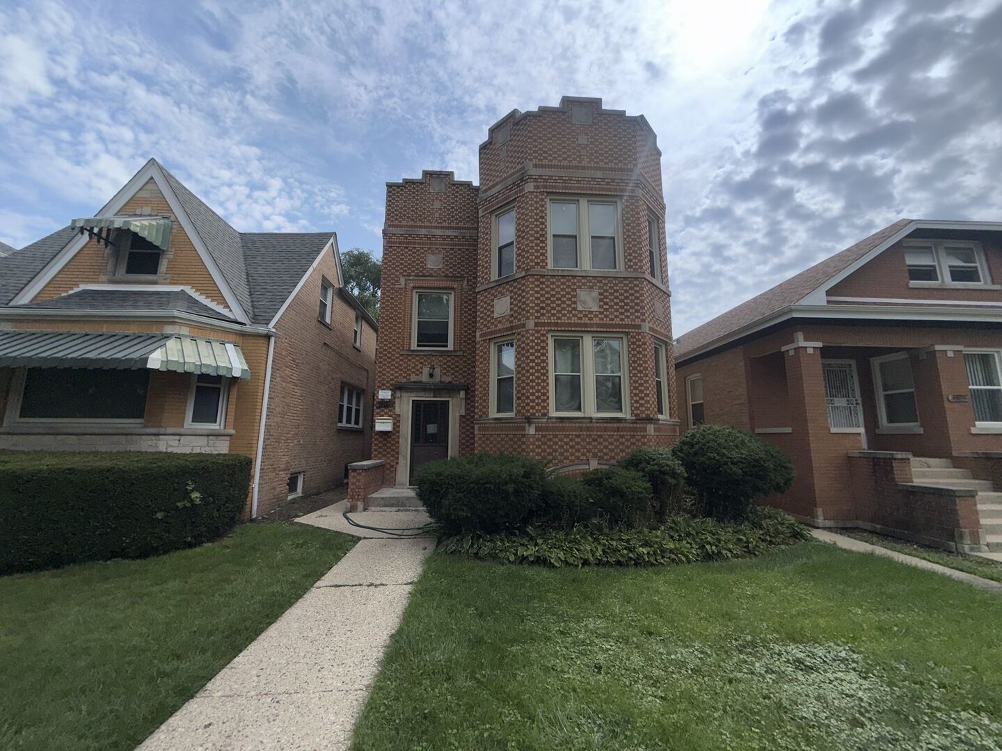 Property Photo:  1637 N Sayre Avenue  IL 60707 