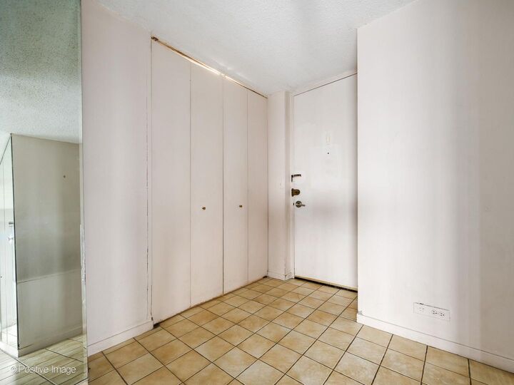Property Photo:  1960 N Lincoln Park West 2103  IL 60614 