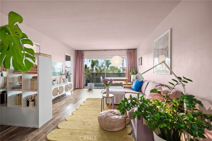 Property Photo: 528 Cedar 3A CA 90802