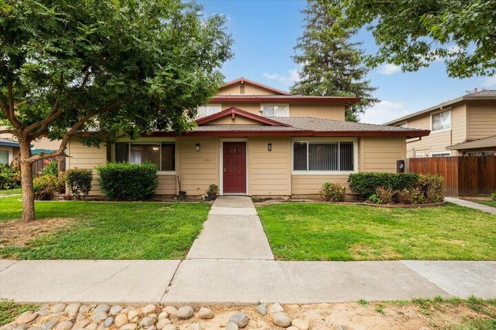 Property Photo:  5840 Peppermill Court 1  CA 95841 