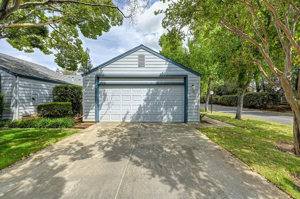 Property Photo:  3813 Pasadena Avenue 20  CA 95821 