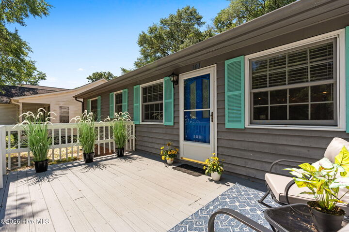 Property Photo:  101 SE 12th Street  NC 28465 