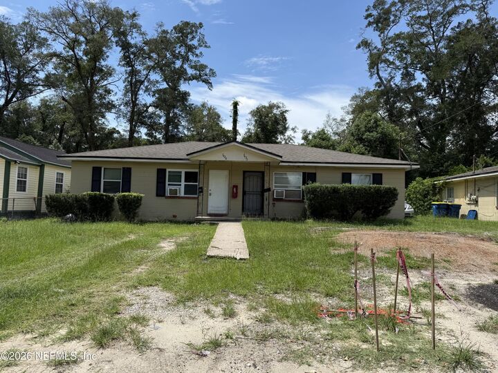 Property Photo:  7428/7430 Grant Avenue  FL 32208 