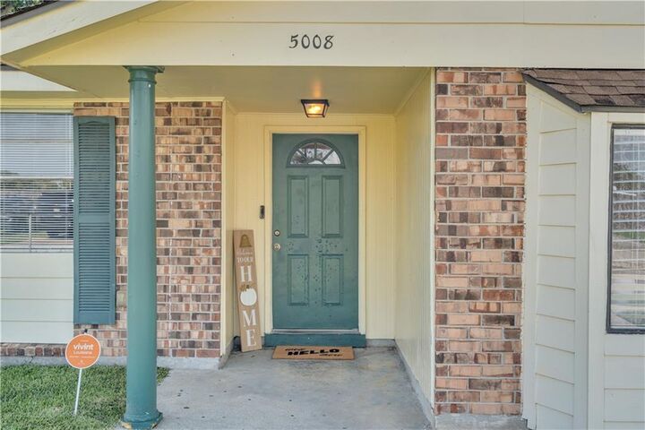 Property Photo: 5008 Bowdon Street LA 70072