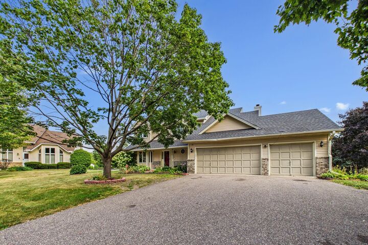 Property Photo:  9120 Barrington Terrace  MN 55443 