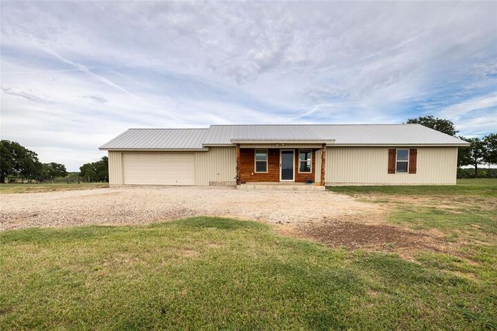 Property Photo: 493 Browning Road TX 76228