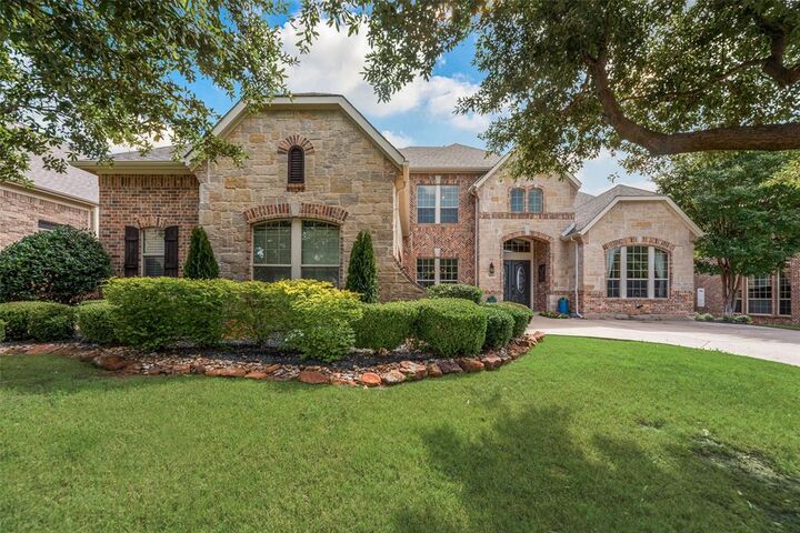 Property Photo:  409 Silverado Trail  TX 76248 