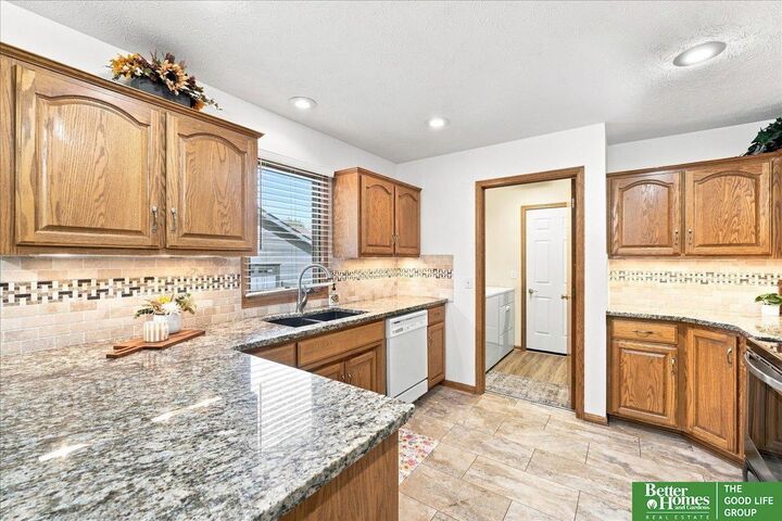 Property Photo:  4114 N 210 Street  NE 68022 
