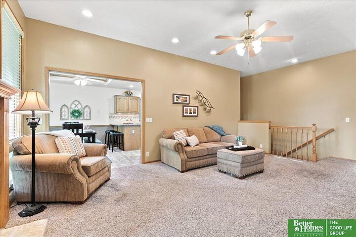 Property Photo:  4114 N 210 Street  NE 68022 