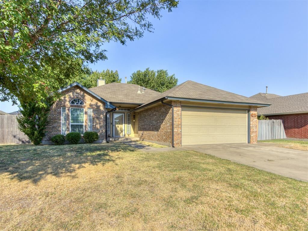 Property Photo:  14401 Harli Lane  OK 73170 