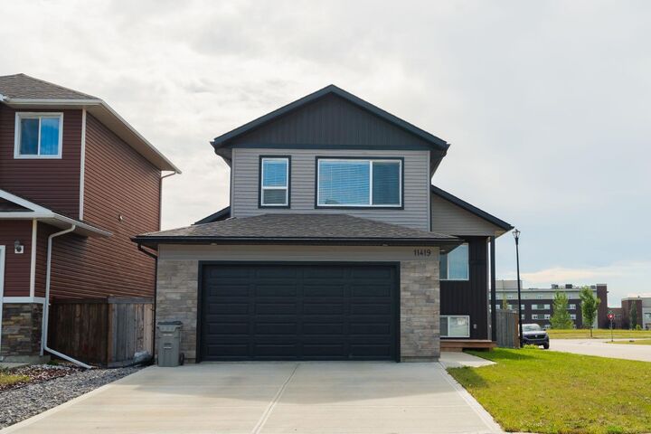 Property Photo:  11419 106A Avenue  AB T8V 6M2 