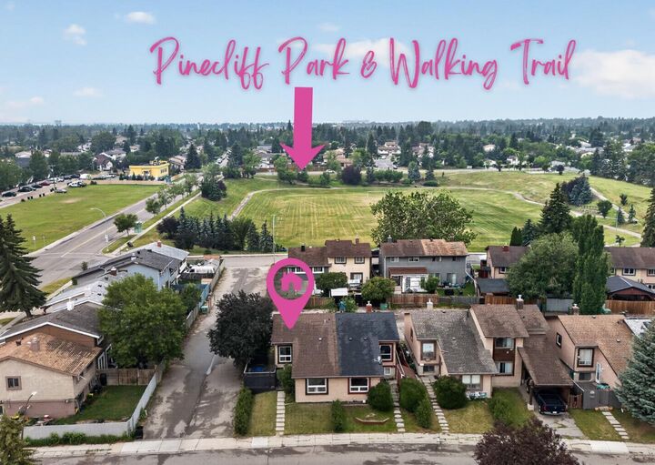 Property Photo:  179 Pinecliff Close NE  AB T1Y 4N4 