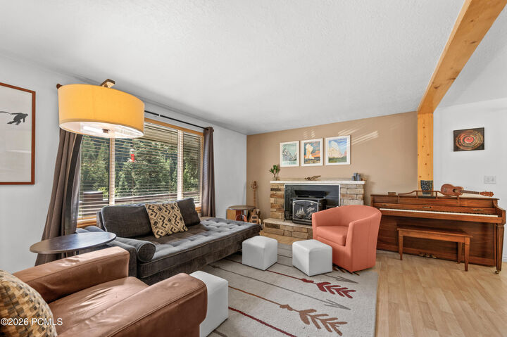 Property Photo: 200 Paradise Road UT 84098