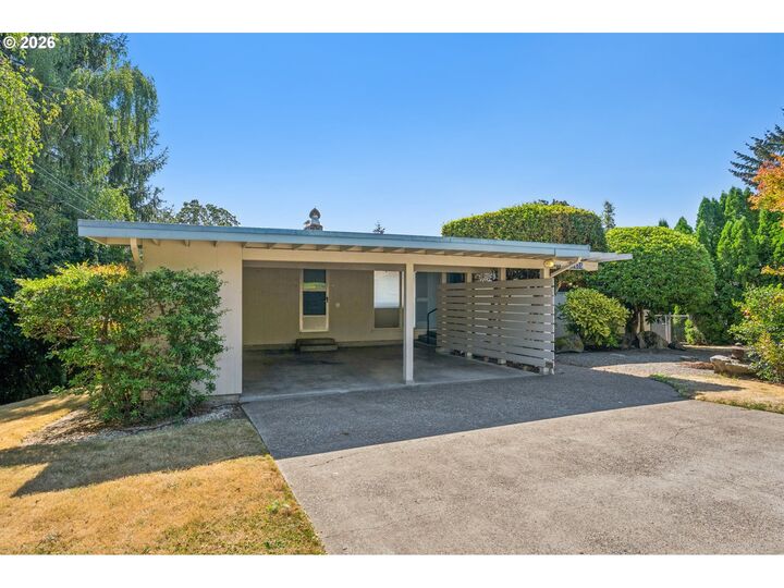 Property Photo: 10435 SW 63rd Dr OR 97219