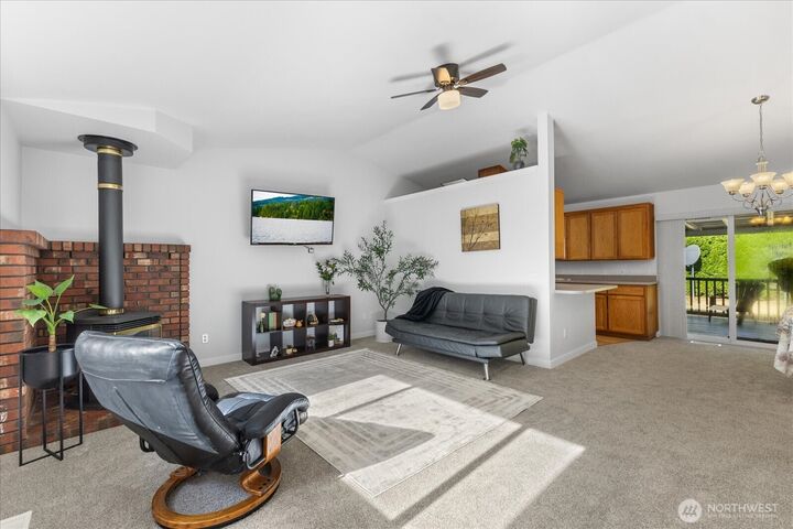 Property Photo: 3019 Pine Lane WA 98284