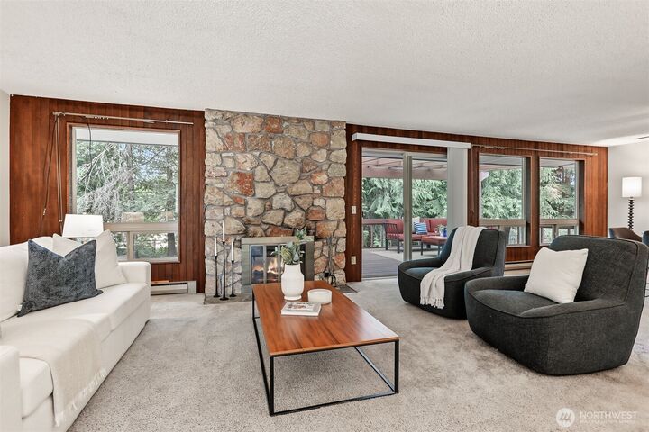 Property Photo: 11230 46th Avenue NE WA 98271