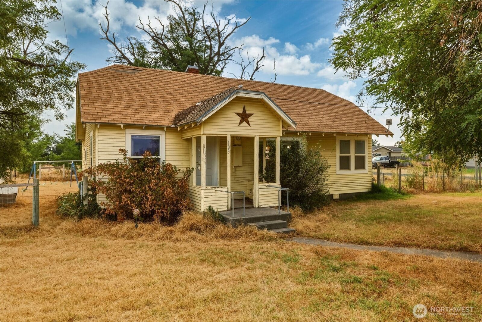 Property Photo: 103 Cherry Street WA 99360