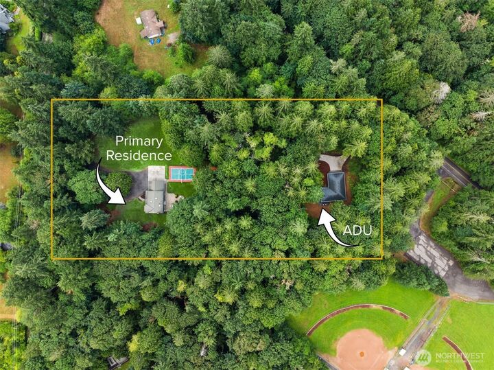 Property Photo: 9067 Hidden Cove Road NE WA 98110