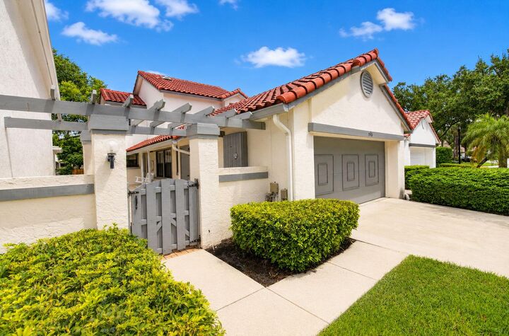 Property Photo: 5576 Fox Hollow Drive FL 33486