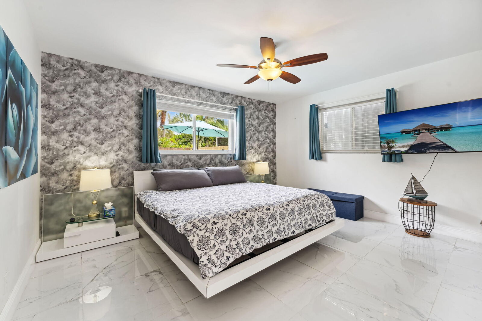 Property Photo:  1243 Garfield Street  FL 33019 