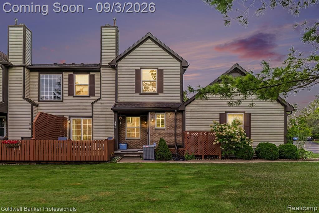 Property Photo: 237 Barrington Circle MI 48360