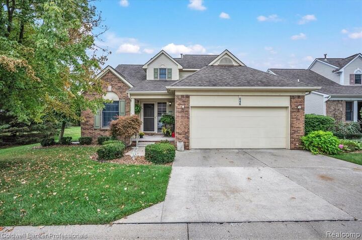 Property Photo: 646 Rolling Hills Lane MI 48446
