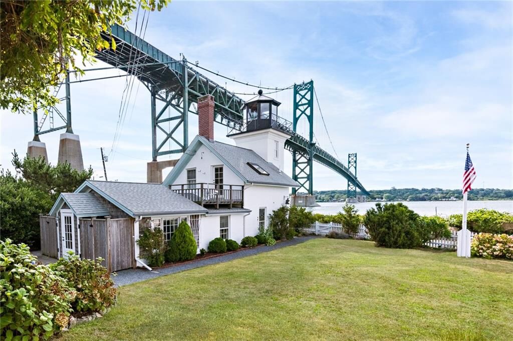 Property Photo:  7 Old Ferry Road  RI 02809 