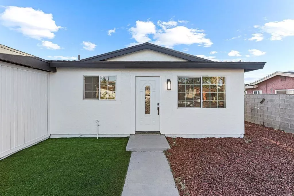Property Photo: 1380 Piedra St Street CA 92154