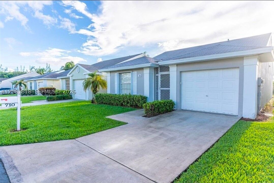 Property Photo:  710 SE 22nd Ln  FL 33033 