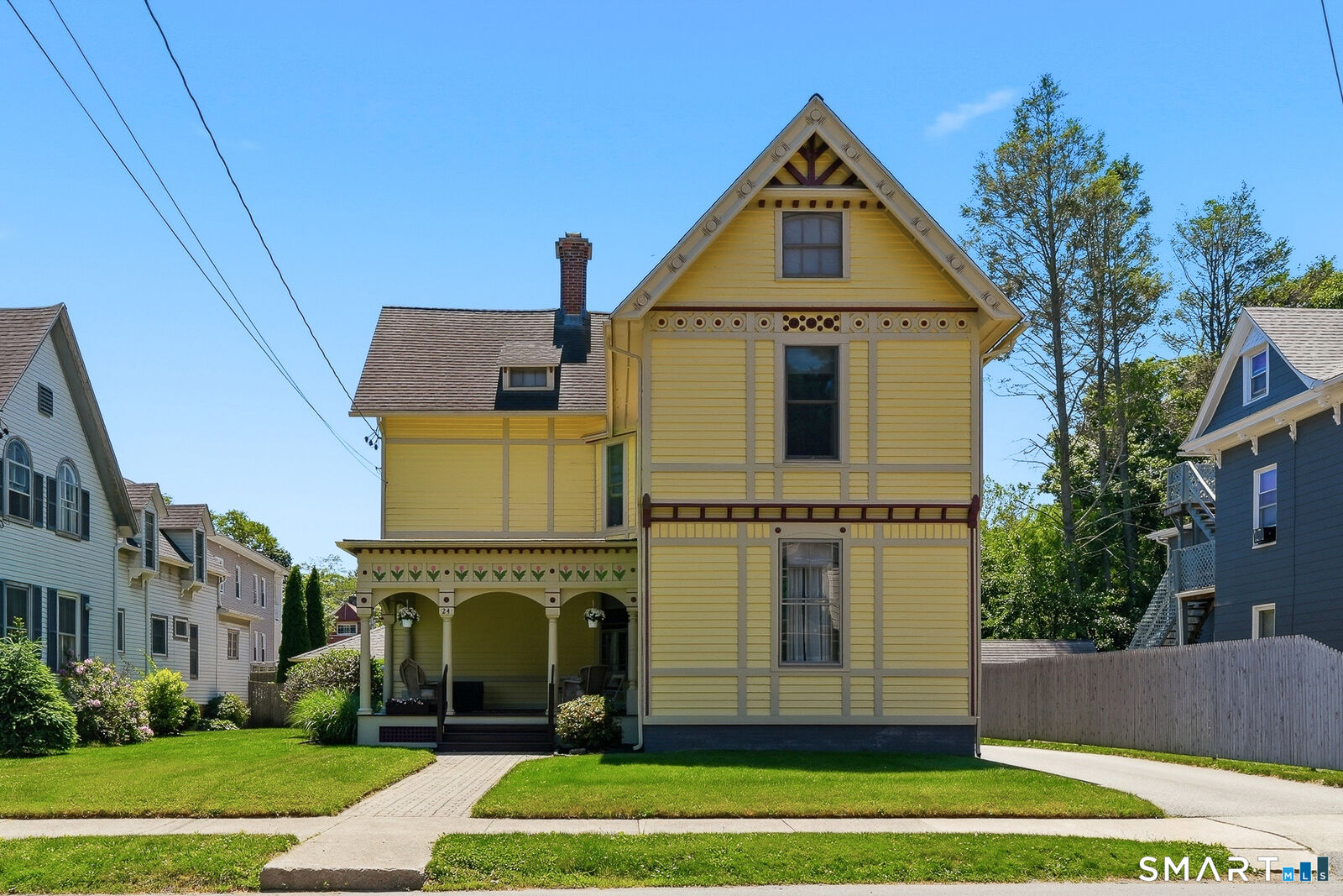 Property Photo:  24 Lincoln Avenue  CT 06360 