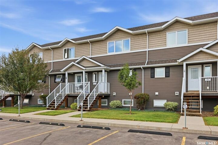 Property Photo:  275 Pringle Lane 206  SK S7T 0T5 