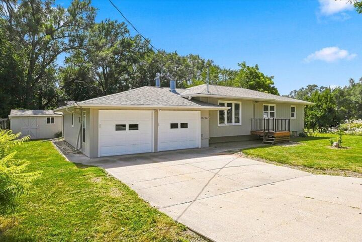 Property Photo:  21777 Green Valley  Avenue  IA 51503 