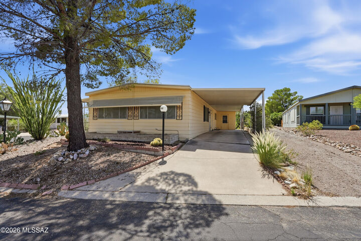 Property Photo:  202 W Cedro Drive  AZ 85614 