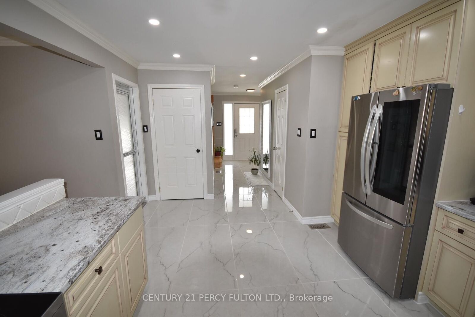 Photo de la propriété:  1853 Mapleridge Drive  ON K9K 1R1 