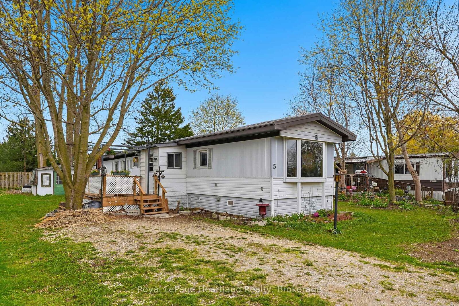 Property Photo:  5 Trailer Park Road  ON N0G 1V0 