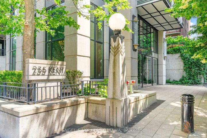 Property Photo:  235 Kent Street 711  ON K2P 1Z9 