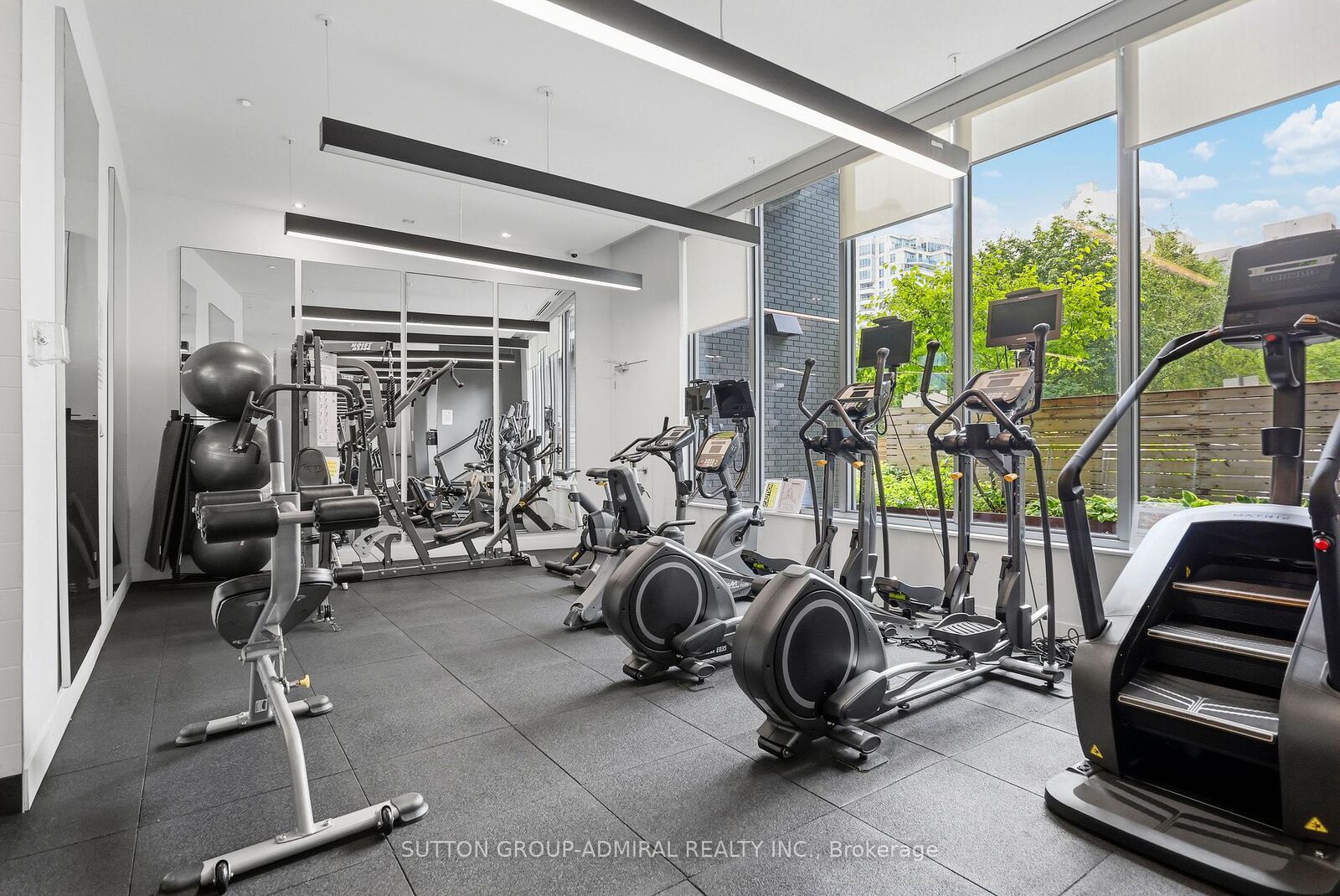 Property Photo:  7 Kenaston Gardens 124  ON M2K 0E9 
