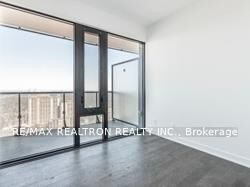 Property Photo:  185 Roehampton Avenue 3103  ON M4P 1R4 