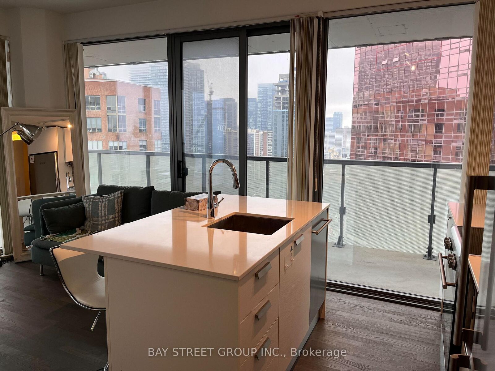 Property Photo:  57 St. Joseph Street 2510  ON M5S 0C5 