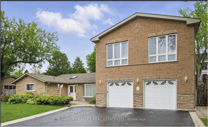 Property Photo:  55 Denham Drive  ON L4C 6H8 