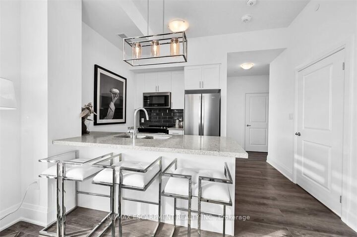 Property Photo:  470 Dundas Street 515  ON L8B 2A6 