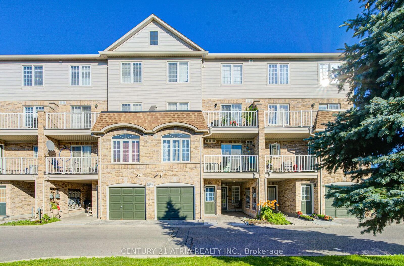 Property Photo:  200 McLevin Avenue 127  ON M1B 6A2 