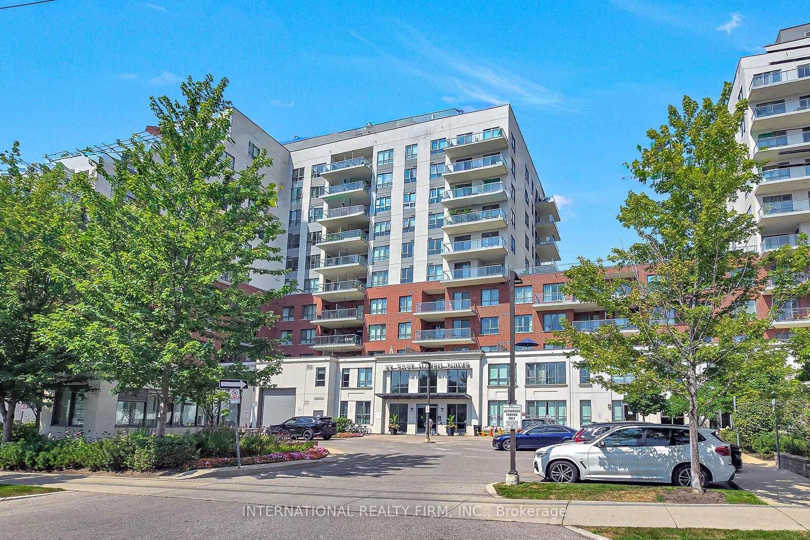 Property Photo: 22 East Haven Drive 812 ON M1N 0B4